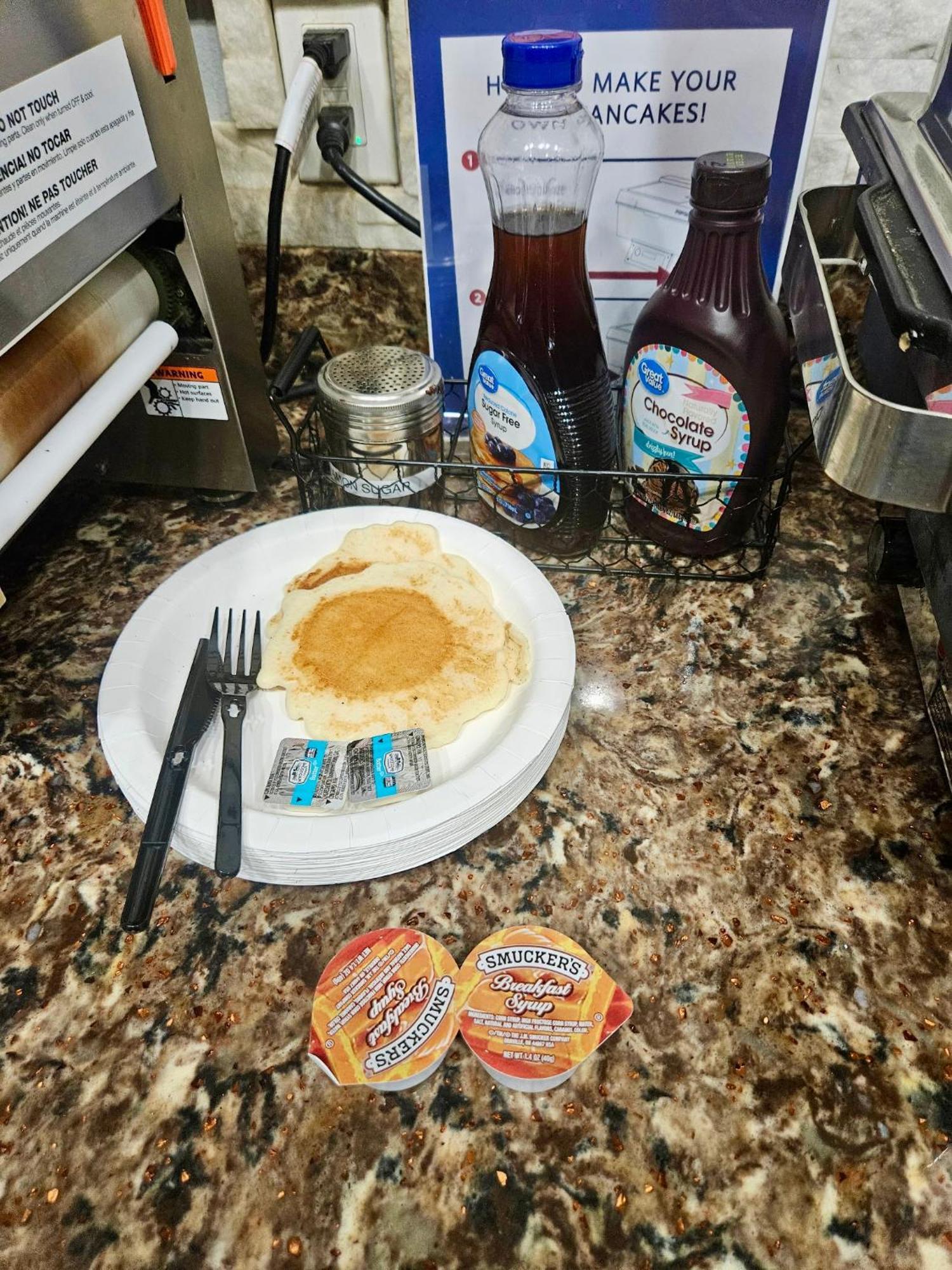 トラベロッジ バイ ウィンダム ウィズビル エクステリア 写真